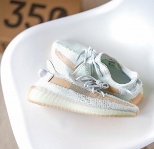Yeezy 350 Hyperspace Fix(047