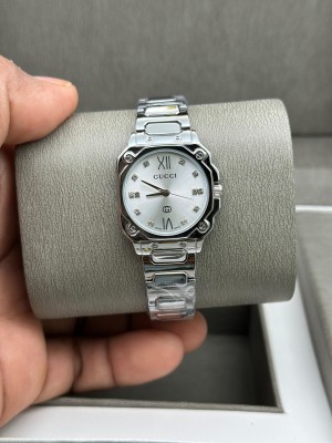 GUCC_I PREMIUM QUARTZ FOR WOMEN