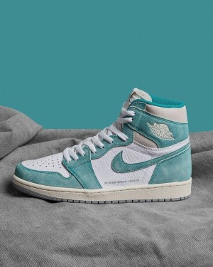 Air Jordan 1 High OG TURBO GREEN