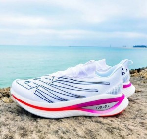 New Balance Fuel Cell Elite V3 New Balance Fuel Cell Elite V3