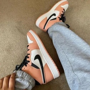 air jorden 1 mid gs pink quartz for her f4 air jorden 1 mid gs pink quartz for her f4