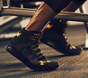 Under Armour Delta Rock Black Gold