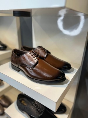 LOUIS VUITTON FORMAL LV L 10 BROWN