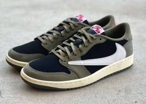Jordan 1 Low travis scott black olive
