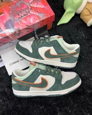 sb dunk low x otomo shoes