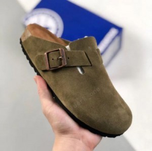 BIRKENSTOCK BOSTON OLIVE GREEN