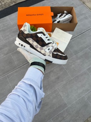 Louis vuitton trainer sneaker checkered brown with full kit