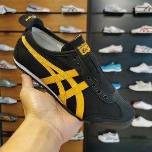 Onitsukaa Tiger Slip On BLACK YELLOW