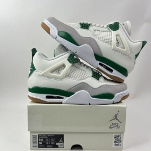Jordan Retro 4 Pine Green Semi UA