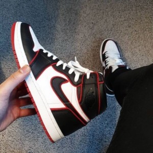 Jordan Retro 1 High Blood Line Semi UA