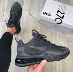 Airmax 270 React Triple Black sale