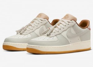 Air Force 1 Low Tassels Light Bone Sail As2