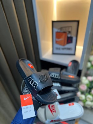 Sbxee air slides all black air