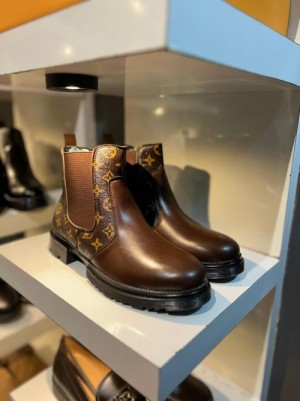 Louis Vuitton Chelsea LV Boot Brown sig