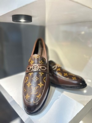 LOUIS VUITTON loafer LV 74 BROWN COLOUR sig