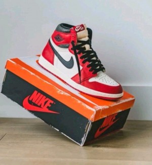 RETRO 1 LOST & FOUND