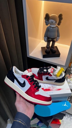 Air jordan 1 Low Trophy Room