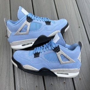 Retro 4 UNC