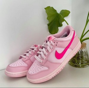 Nikee Sb dunk low Triple Pink For womns