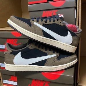 Travis Scott Low Dark Mocha For Her