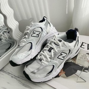 N ew Balance 530 White Navy