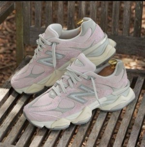 NEW B ALANCE 9060 PINK GREY