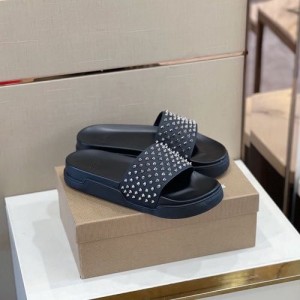 CHRISTIAN LOUBOTIN STUDDED STREET STYLE PREMIUM LEATHER SLIDE os