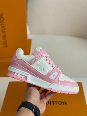 Louis Vuitton Trainer Pink