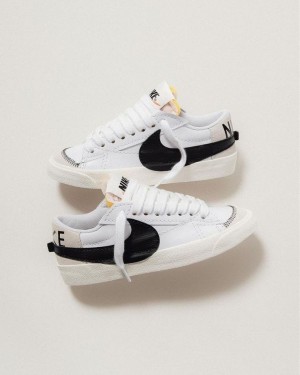Nik E blazer low 77 jumbo white