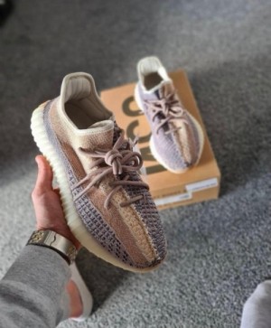Adidass yeezy 350 v2 ash pearl Semi Ua