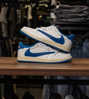 N ike Air Jordan Retro 1 X Travis Scott Fragment Heat Of White