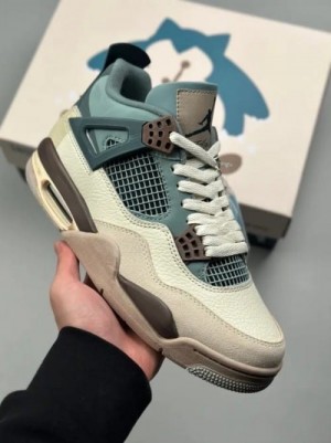 N ike Air Jordan Retro 4 Snorlax Custom Semi UA