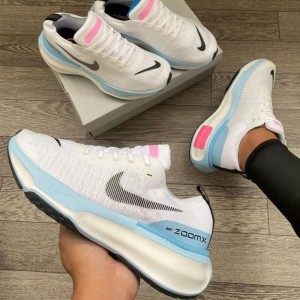 Ni ke Zoom X Invincible Run 3