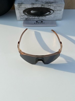 oakl ey 4929 peach black