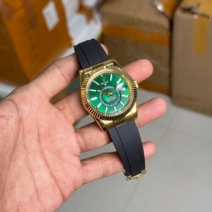 Rolex 2025 Sky Dweller Yellow Gold Green Dial