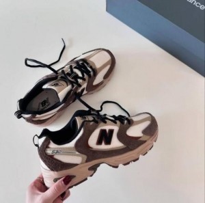 New balance 530 Dark Mushroom WOMEN S