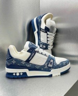 Louis Vuitton Trainer Sneaker Black