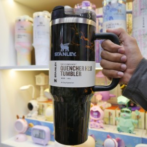 Stanley Quencher Marble Edition Tumbler Black Green