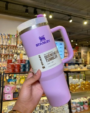 Stanley The Quencher H2.0 Flowstate Tumbler 40 OZ Lavendar Purple