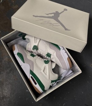 Nikee Air Jordan Retro 4 Pine Green Semi UA