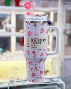Stanley x LoveShackFancy Flowstate Quencher 40 oz White