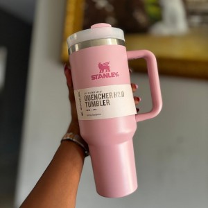 Stanley The Quencher H2 0 Flowstate Tumbler 40 OZ Baby Pink