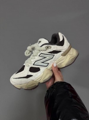 New Balance 9060 Womens Beige Brown 711 New Balance 9060 Womens Beige Brown 711