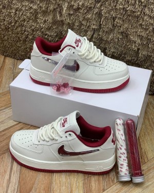 Nikee Airforce 1 Valentines Day Semi UA
