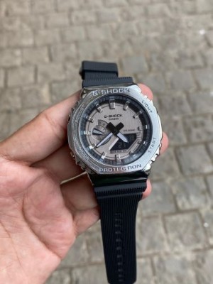 G shock Gm2100