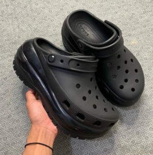 Crocccs s Mega Crush Clogs For Her Fixed