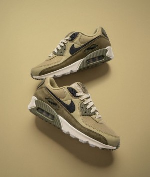 Nikee AirMax 90 Sneakers Neutral Olive