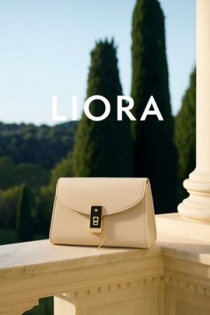 Liora Cute Handbag With Shoulder Strap Cream B104
