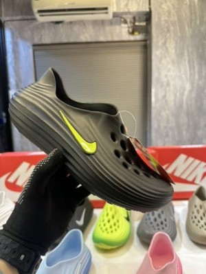 NIKee REACTX rejuven 8 block Gren