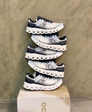 On Running Cloudvista 2 Glacier Eclipse